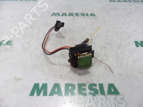 electronic-sensor-renault-clio-ii-bb_-cb_-1998-1999-2000-2001-2002-2003-2004-2005-2006-2007-2008-2009-2010-2011-2012-2013-2014-2015-2016-31471339 main image