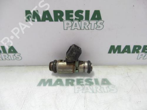 Inyector FIAT SEICENTO / 600 (187_) 1.1 (187AXB, 187AXB1A, 187AXC1A02) (54 hp) 31481124
