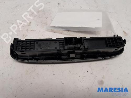 Warning switch PEUGEOT 308 CC (4B_) 2.0 HDi (4BRHRH, 4BRHRJ) | BP31493841I22