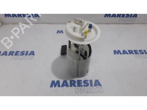 Used Fuel pump FIAT 500 (312_) 0.9 (312AXG1A, 312.AXG11) (86 hp) 31458257