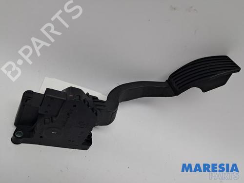 Used Pedal Pedal 37875807 37875807