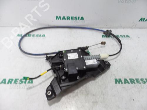 Used Electric handbrake PEUGEOT 5008 (0U_, 0E_) 1.6 16V (156 hp) 31484691