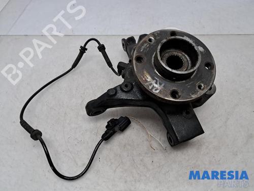 Used Right front steering knuckle RENAULT ZOE Hatchback Van (BFM_) Electric (BFME) (92 hp) 31511103