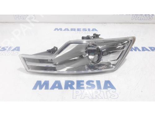Used Right front fog light CITROËN C5 III (RD_) 1.6 HDi 110 (RD9HZC) (109 hp) 31504335