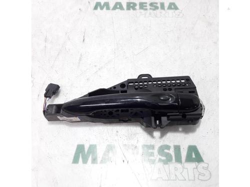 front-right-exterior-door-handle-renault-clio-iv-bh_-2012-2013-2014-2015-2016-2017-2018-2019-2020-2021-31383831 main image