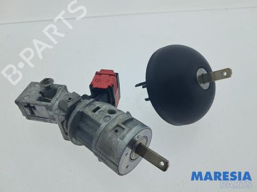 Used Ignition barrel Ignition barrel RENAULT KANGOO / GRAND KANGOO II (KW0/1_) 1.6 16V (KW03, KW09, KW0D, KW0U, KW0W, KW13) (106 hp) 39690180 39690180