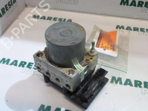 Used ABS pump FIAT PANDA (169_) 1.1 (169.AXA1A) (54 hp) 31483907