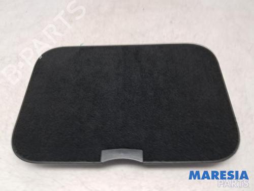 Used Cup/Object holder Cup/Object holder RENAULT MEGANE III Grandtour (KZ0/1) 1.5 dCi (KZ09, KZ0D, KZ1G, KZ29, KZ14, KZ1W, KZ10, KZ1F,... (110 hp) 39901089 39901089