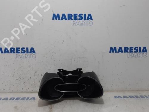 Used Instrument cluster RENAULT CLIO IV Grandtour (KH_) 1.2 TCe 120 (KHAU) (118 hp) 31489415