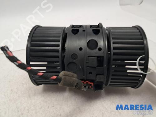 Used Heater blower motor RENAULT MEGANE III Hatchback (BZ0/1_, B3_) 1.4 TCe (BZ0F, BZ1V) (131 hp) 31477141