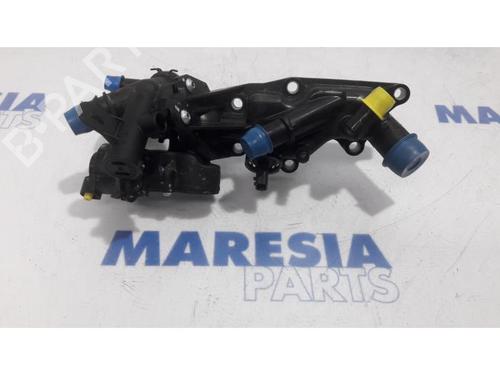 thermostat-housing-renault-megane-iv-grandtour-k9amn_-2016-31494652 main image
