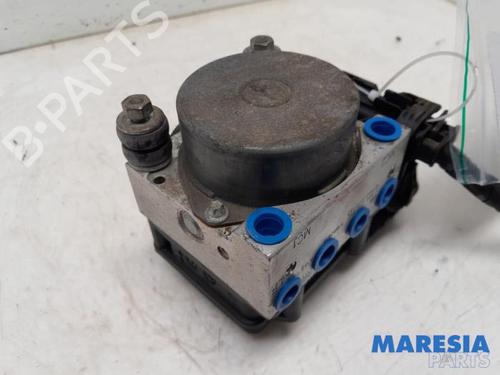 Used ABS pump FIAT 500 (312_) 1.2 (312AXA1A) (69 hp) 31415942
