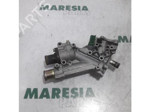 Used Thermostat housing CITROËN C5 I (DC_) 2.0 16V (DCRFNC, DCRFNF) (136 hp) 31412087