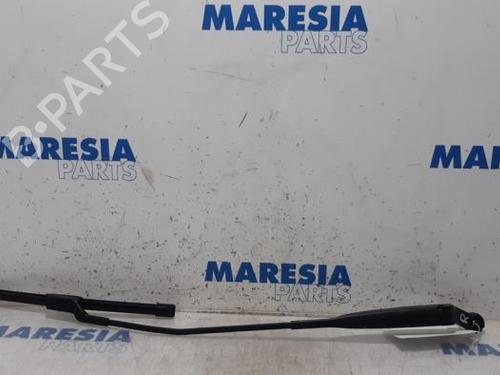 front-windshield-wiper-arm-fiat-500-312_-2007-31498510 main image