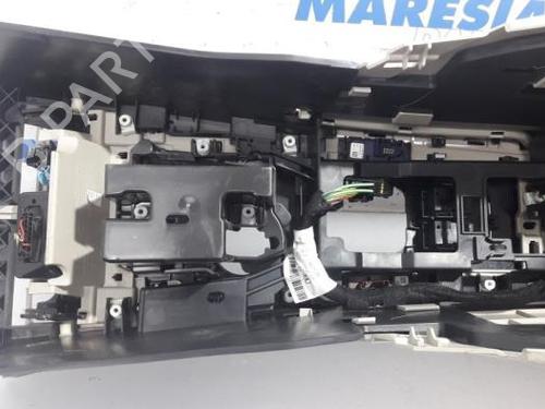 Middle console PEUGEOT 508 I (8D_) 2.0 HDi Hybrid4 AWC | BP31456482I22 
