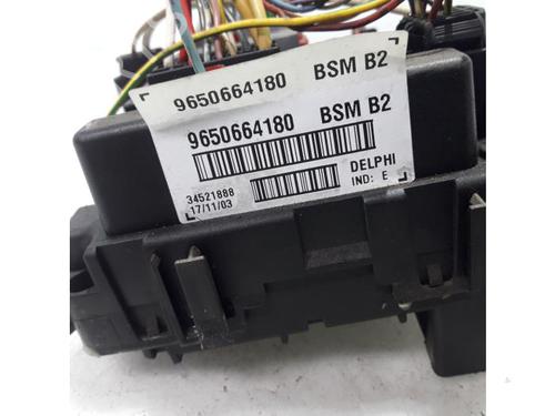 Fuse box PEUGEOT 307 SW (3H) 2.0 HDI 110 | BP31436327E1