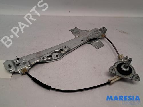 Rudehejsemekanisme Højre bagtil PEUGEOT 2008 I (CU_) 1.2 VTi (82 hp) 31399795