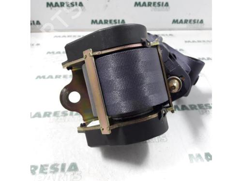 Used Rear left seatbelt RENAULT ESPACE III (JE0_) 2.0 16V (JE0N, JE0L, JE02) (140 hp) 31531611