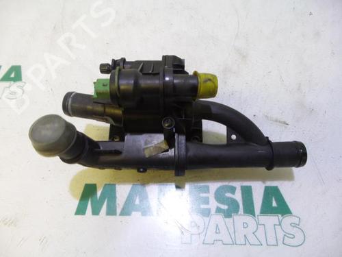 Used Thermostat housing CITROËN JUMPY II Van 1.6 HDi 90 16V (90 hp) 31489054