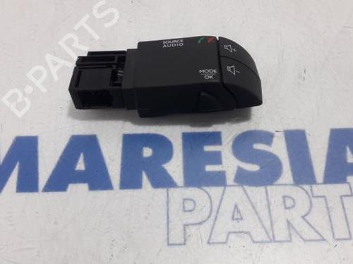 Used Switch OPEL VIVARO B Van (X82) 1.6 CDTI (05) (120 hp) 31464546