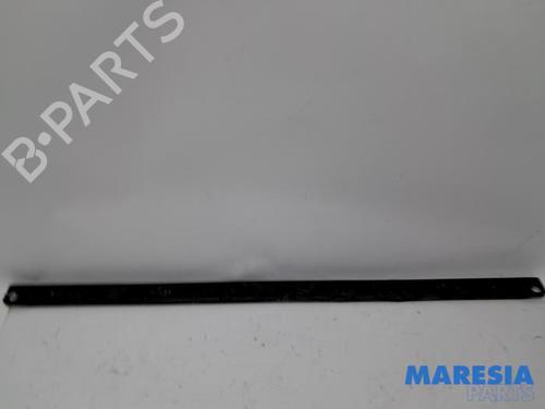 Used Crossmember Crossmember 36881910 36881910