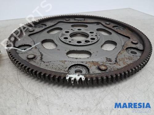 Used Flywheel Flywheel PEUGEOT 3008 II SUV (MC_, MR_, MJ_, M4_) 1.2 THP/ PureTech 130 (MRHNSM, MRHNSU, MRHNSJ, MRHNYW,... (131 hp) 39961178 39961178