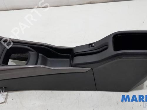 Middle console PEUGEOT 2008 I (CU_) 1.2 VTi | BP31507611I22 