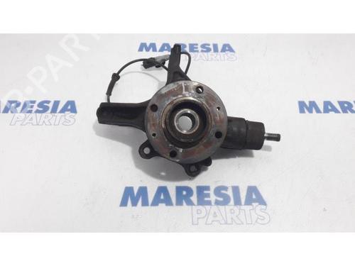 Used Left front steering knuckle PEUGEOT 3008 I MPV (0U_) 1.6 THP (156 hp) 31469934