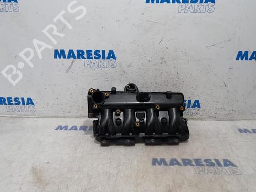 Used Injection rail FIAT DOBLO Bus (263_) 1.3 D Multijet (263AXC1A) (90 hp) 31487309