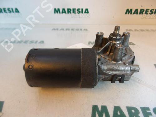 Used Front wiper motor PEUGEOT 206 Hatchback (2A/C) 1.4 i (75 hp) 31390354