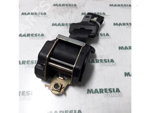 Used Rear right seatbelt PEUGEOT 206 Hatchback (2A/C) 1.6 i (89 hp) 31507590