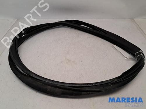 rubber-door-seal-alfa-romeo-giulietta-940_-2010-2011-2012-2013-2014-2015-2016-2017-2018-2019-2020-31452090 main image