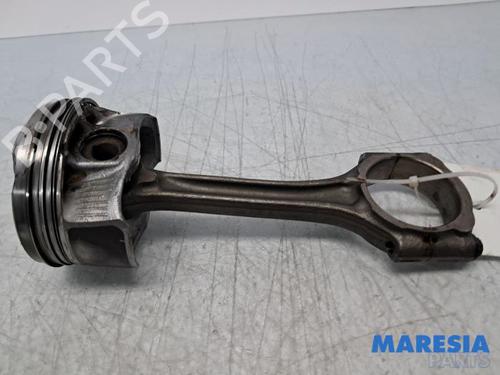 Used Other Other PEUGEOT 308 II (LB_, LP_, LW_, LH_, L3_) 1.2 THP 130 (131 hp) 33296408 33296408