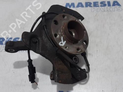 Used Right front steering knuckle FIAT GRANDE PUNTO (199_) 1.4 (199AXB11, 199AXB1A, 199BXB1A, 199AXL1A) (77 hp) 31533067