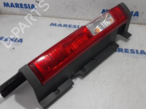 Right taillight RENAULT TRAFIC II Van (FL) 2.0 dCi 90 (FL0H, FL00, FL01, FL0M, FL0P, FL0S) | BP31513339C35