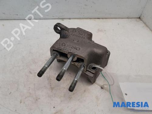 Used Gearbox mount FIAT 500 (312_) 1.2 (312AXA1A) (69 hp) 31460636
