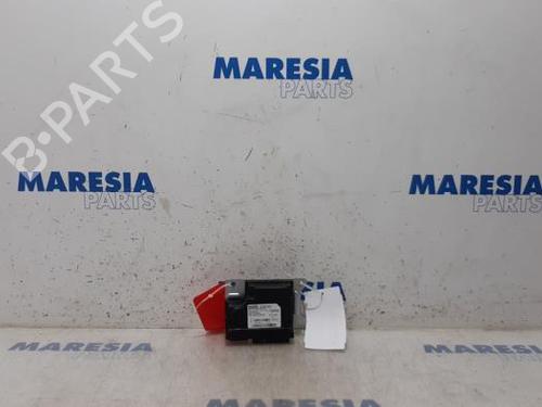 Used ECU airbags RENAULT MEGANE IV Grandtour (K9A/M/N_) 1.5 Blue dCi 95 (K9A2) (95 hp) 31488494