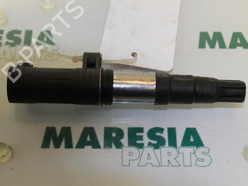 Used Ignition coil RENAULT SCÉNIC II (JM0/1_) 1.6 (JM0C, JM0J, JM1B) (113 hp) 31464505