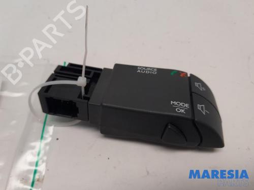 switch-renault-clio-iv-bh_-2012-2013-2014-2015-2016-2017-2018-2019-2020-2021-31421394 main image