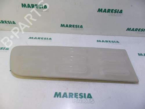 Used Door moulding trim CITROËN C4 CACTUS 1.6 BlueHDi 100 (99 hp) 31413761