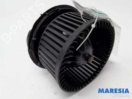 Used Heater blower motor RENAULT TWINGO II (CN0_) 1.2 16V (CN04, CN0B) (75 hp) 31478298
