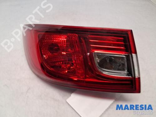 Used Left taillight RENAULT CLIO IV (BH_) 0.9 TCe 90 (BHNF, BHMA, BHMH, BHJK, BHJR) (90 hp) 31504725
