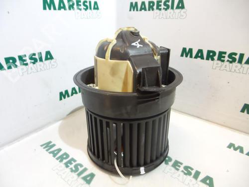 Used Heater blower motor PEUGEOT 308 I (4A_, 4C_) 1.4 16V (95 hp) 31405882