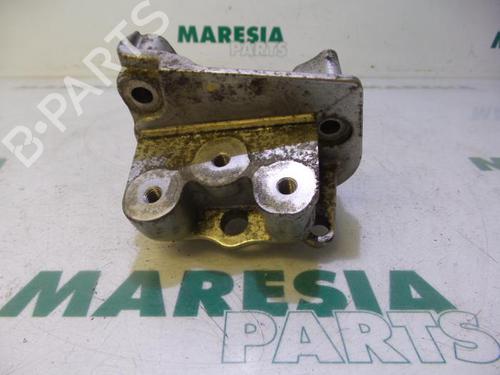 Used Gearbox mount FIAT GRANDE PUNTO (199_) 1.4 (199AXB11, 199AXB1A, 199BXB1A, 199AXL1A) (77 hp) 31413095