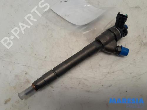 Used Injector RENAULT TRAFIC III Van (FG_) 1.6 dCi 95 (FGMJ, FGMR) (95 hp) 31385218
