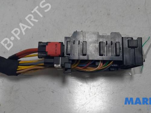 Fuse box CITROËN C4 II (NC_) 1.4 VTi 95 (NC8FP0) | BP31488030E1