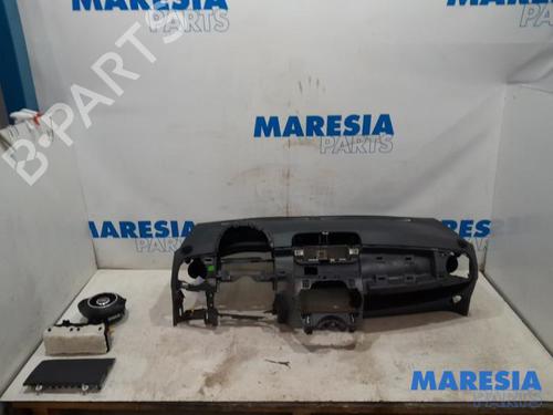 Used Driver airbag FIAT 500 (312_) 1.2 (312AXA1A) (69 hp) 31393248