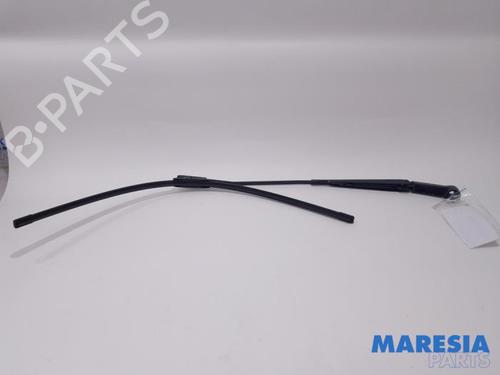 Used Front windshield wiper arm CITROËN C4 Grand Picasso I (UA_) 2.0 i 16V (140 hp) 31440307