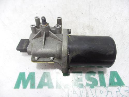 Used Front wiper motor PEUGEOT EXPERT Van (VF3A_, VF3U_, VF3X_) 1.6 HDi 90 16V (90 hp) 31479992