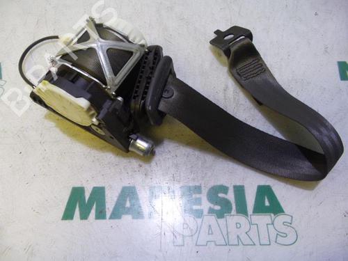 Used Rear right seatbelt RENAULT CLIO III (BR0/1, CR0/1) 1.2 16V (BR02, BR0J, BR11, CR02, CR0J, CR11) (75 hp) 31461654